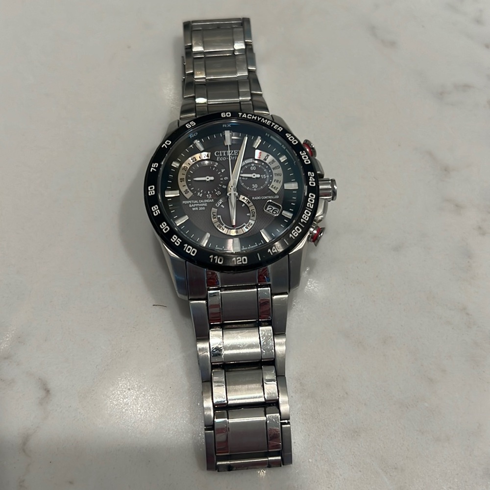 Citizen Eco-Drive men’s watch slightly used